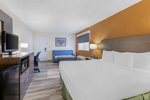 Best Western Superstition Springs Inn Image