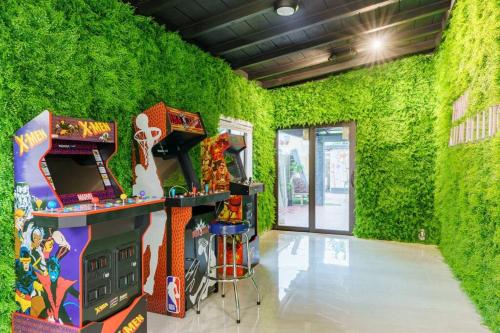 New Miami & Calle Ocho Home with Arcade! photo 13