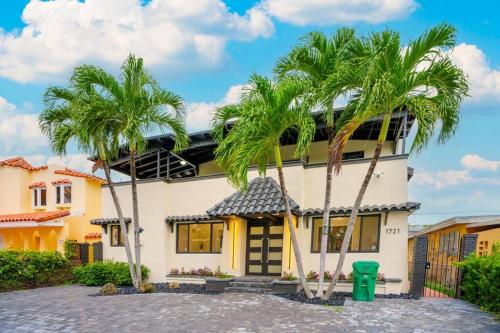 New Miami & Calle Ocho Home with Arcade! photo 7
