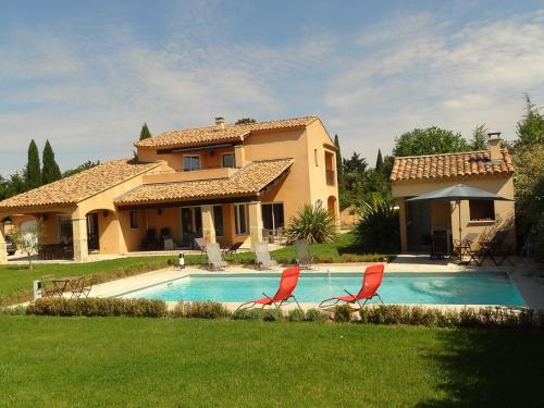 Maison Cavaillon, 5 pièces, 8 personnes - FR-1-708-51