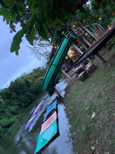 Fotografie z fotogalerie ubytování Pana and River Homestay Kang Krachan v destinaci Kaeng Krachan