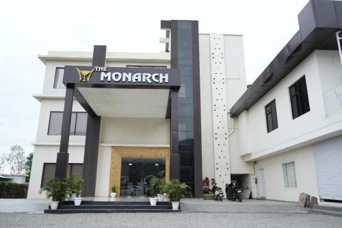 THE MONARCH – Photos 2