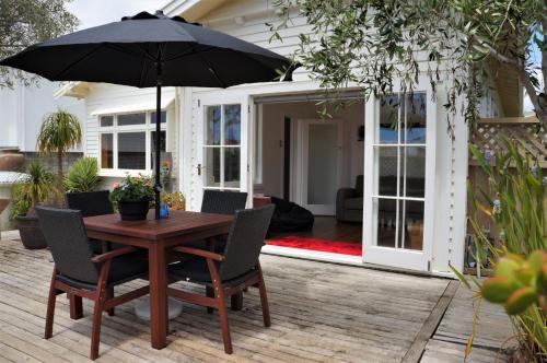 ニュープリマスにあるThe Buller Bungalow - fall in love with this homeのギャラリーの写真