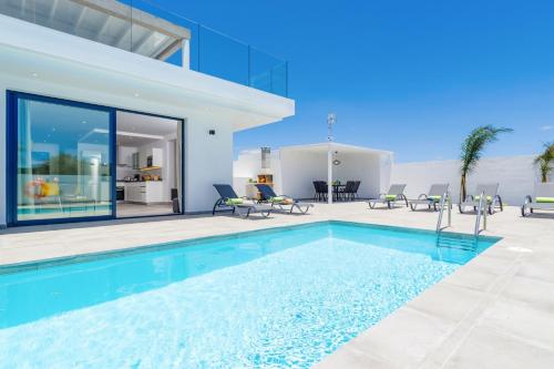 Villa Delmeza by Villa Plus