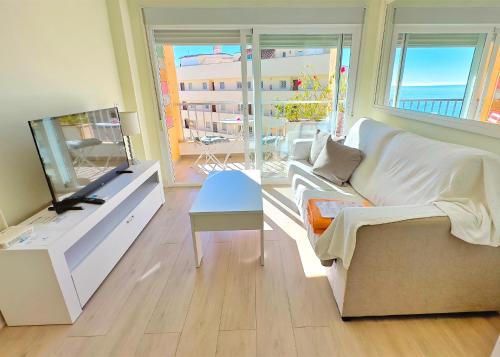 Great studio Beachfront Marbella center Neptuno building Ninth floor