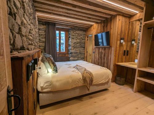 Postel nebo postele na pokoji v ubytování Lodji Hotel & spa