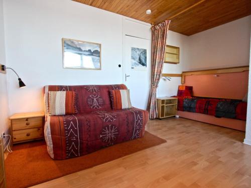Postel nebo postele na pokoji v ubytování Spacieux studio 2 places proche pistes à Chamrousse avec balcon - FR-1-340-18