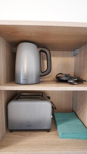 CozyNite Premium Apartment Hernals 1