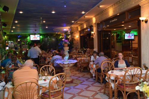 Gallery image of Gouvia Hotel in Gouvia