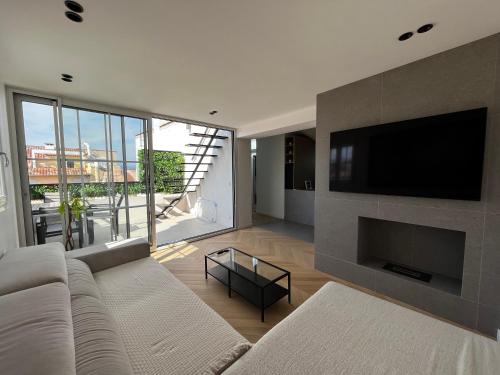 Photo de la galerie de l'établissement Rooftop unique vue mer / Vieil Antibes, à Antibes