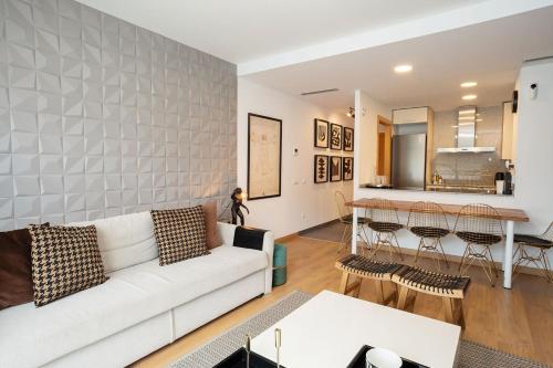 Modern apartment near Pl. España
