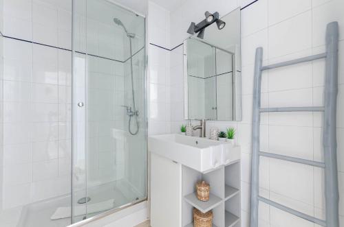 Ванна кімната в YourHouse Ocean