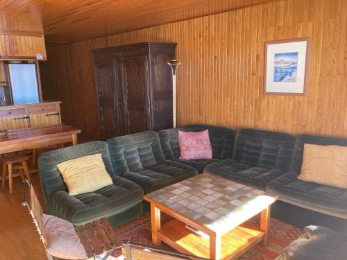 Posezení v ubytování Très bel appartement au cœur de la station