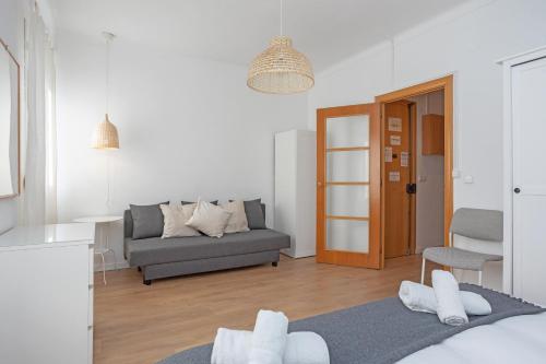 Housalia Lepant 3 bedroom apartment 300 meters de Sagrada Familia