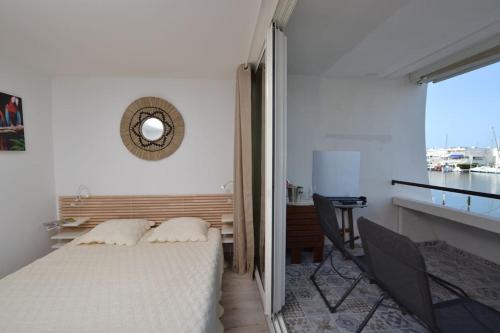 Marina des Camarguaises - Vue port - 6 personnes - Climatisation - Wifi - Parking