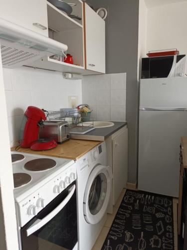 Appartement T2, climatisé, wifi, parking et piscine privés