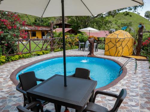 Bassein majutusasutuses Finca Hotel Rios Claros või selle lähedal