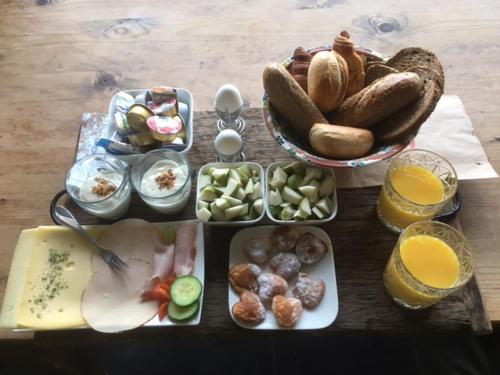 Jídlo v penzionu nebo okolí