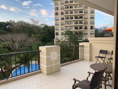 Balkoni atau teres di Luxury Condo Jaco Beach