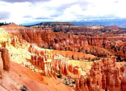 a view of the hoodoos of the grand canyon at Bunkhouse 3B With Full Bath in La Verkin