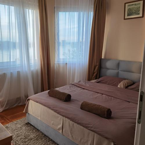 Llit o llits en una habitació de Yellow house