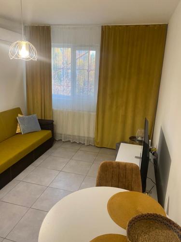 Χώρος καθιστικού στο Sofi Apartment Central