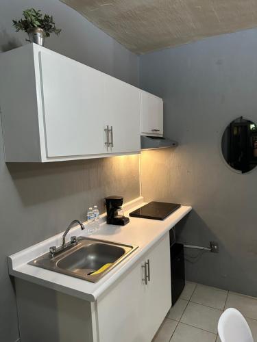 Kuchyň nebo kuchyňský kout v ubytování Preciados Loft Cold AC best WIFI