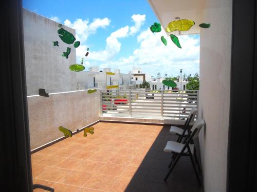 Bella Casa Familiar的阳台或露台