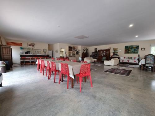 Dapur atau dapur kecil di Perpignan dans OLIVERAIE très beau gîte 11 pers