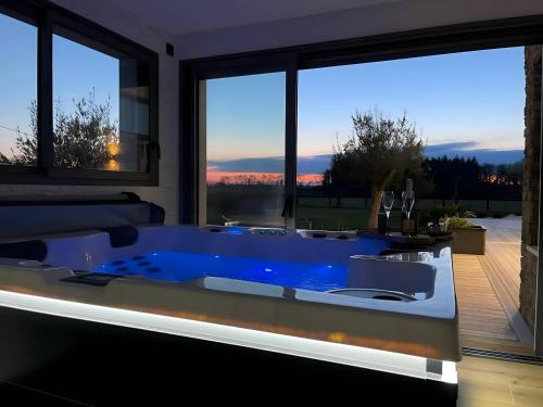 Le Yucca Spa -Campagne-Jacuzzi- 8p - Rêve au Mans