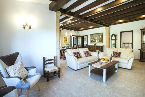 Villa La Sort by Villa Plus