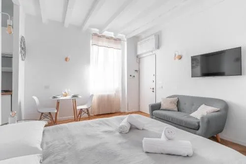 Milan Stay - Alzaia Naviglio Grande photo 34