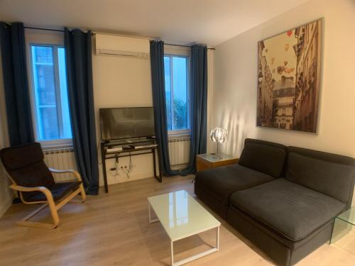 CLEMENCEAU Plage Palais Cannes