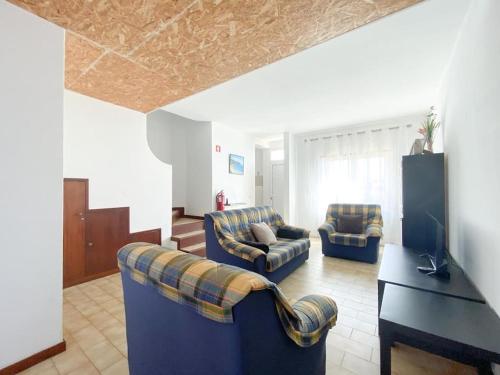 Family-Friendly Semi-Detached House in Aljezur #1865