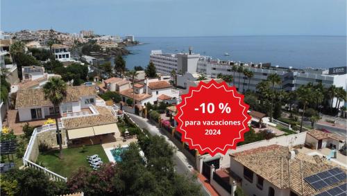 Zdjęcie z galerii obiektu Villa Zebra sea view beach across the street w mieście Benalmádena