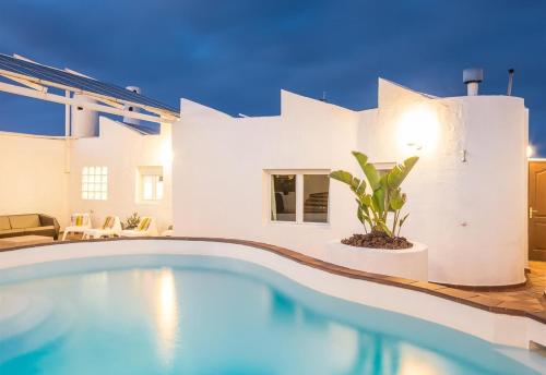 Gallery image of House on the beach Sea Terrace Golf in Telde