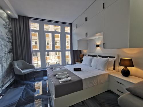 City center Diamond suite - 300m from the seafront