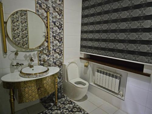 Ванна кімната в Elite Hotel