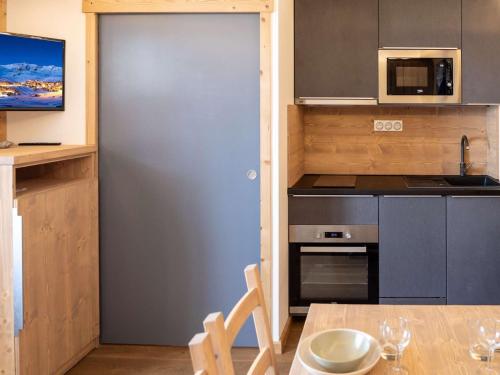 Appartement moderne à Val Thorens - 4 pers - 1 chambre, 1 cabine, skis aux pieds, balcon