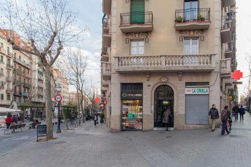 Housalia Sant Pau Views- Suite with View on Hospital Sant Pau