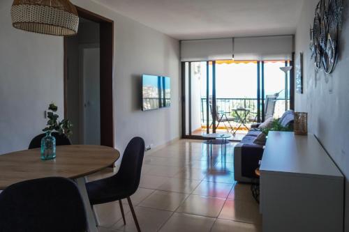 Vistamar, Piscinas, Tenis y vistas al Mar, Los Cristianos