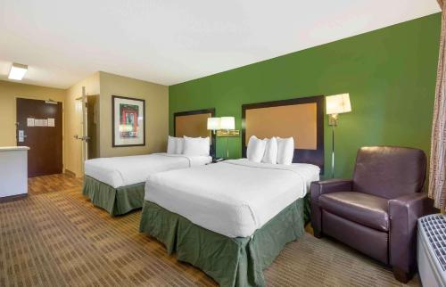 Ліжко або ліжка в номері Extended Stay America Suites - Seattle - Bothell - West