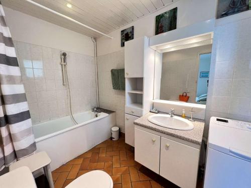 Koupelna v ubytování Emplacement idéal, au calme et proche de la plage