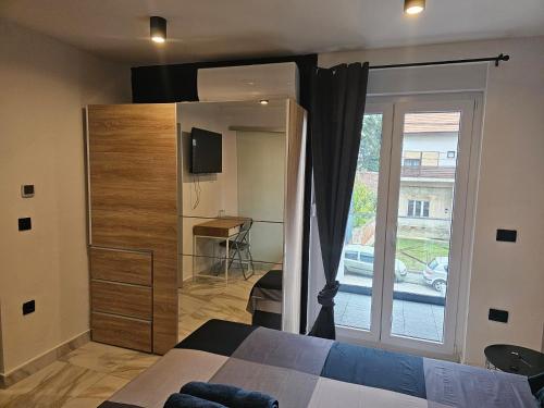 Allegra Rooms