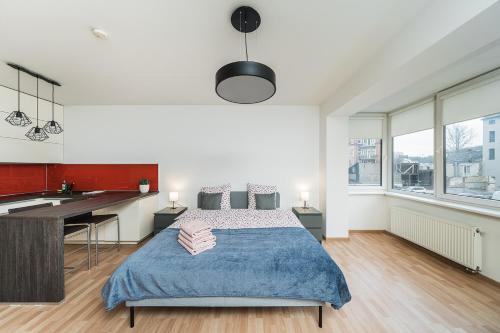 Katil atau katil-katil dalam bilik di Bright Apartment near Central Station/ URBAN RENT