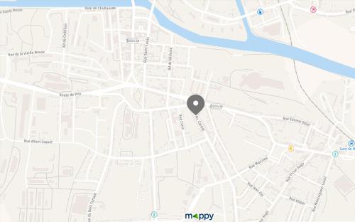 une carte d'une ville avec un marqueur dans l'établissement Studio petit pont, à Charleville-Mézières