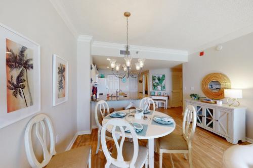 Φωτογραφία από το άλμπουμ του The Beach Club 1006D σε Gulf Highlands