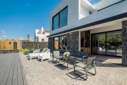 Lotus House - Heated Pool & Jacuzzi near the Beach