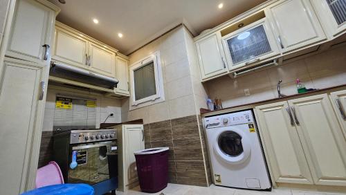 Dapur atau dapur kecil di Welcome sea view - families only