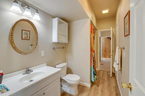 Kúpeľňa v ubytovaní Quaint Abode about 6 Mi to Snow Valley Mountain Resort